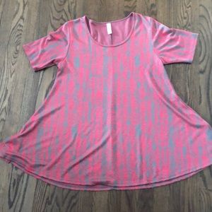 NWOT LulaRoe Perfect tee M